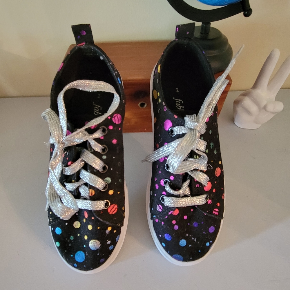 FabKids Shoes, Multicolor, Size 2